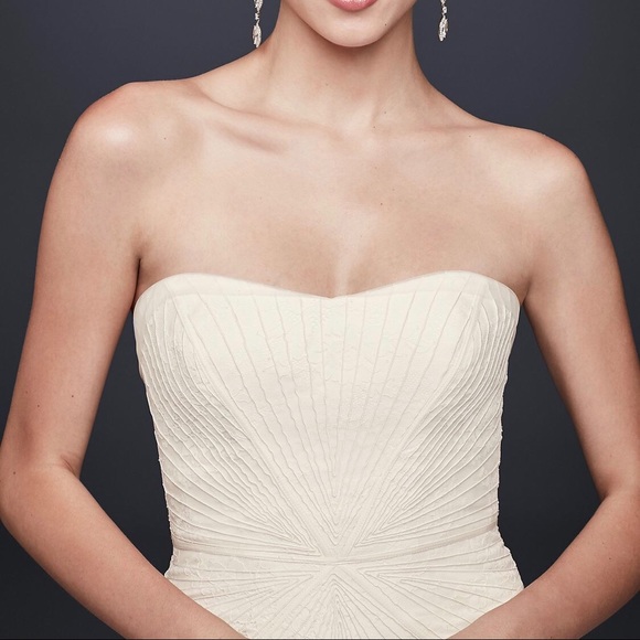 Zac Posen Wedding dress - Picture 3 of 5